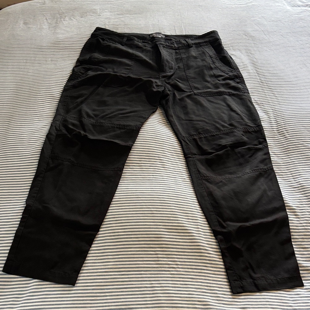 Vince Women's Black Straight Leg Pants